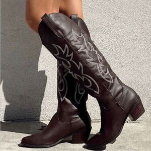 BILLINI  Urson Dark Brown Western Heeled Boots ~ NWOT